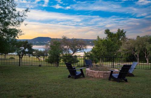 Cardinal Hills House | Travis by AvantStay: Ideal Waterfront Lake Retreat for Families