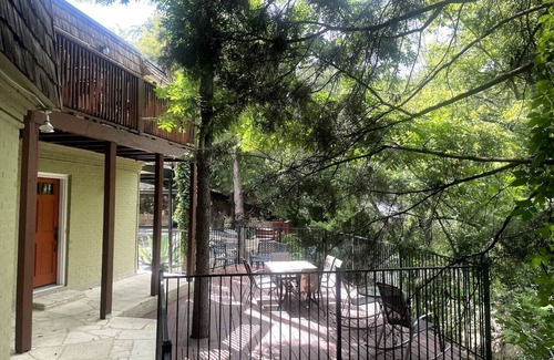 Travis Heights Condo | Travis Heights Oasis!