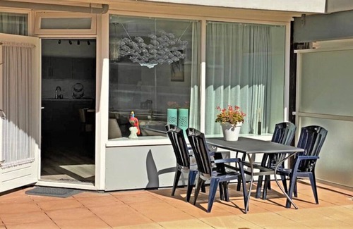 Castricum House | Discover Castricum: Ideal Stay for Expats with Breakfast