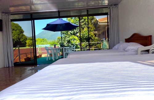 Barrio Dora House | Relax at TRC Room's: Spa, Breakfast & Family-Friendly Stay