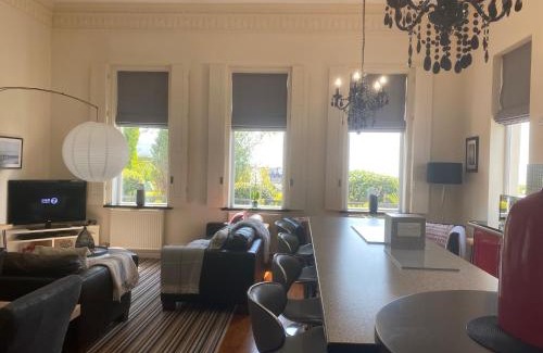 Barmouth House | Unforgettable Stay at Tre Mynach Barmouth with Ocean Views
