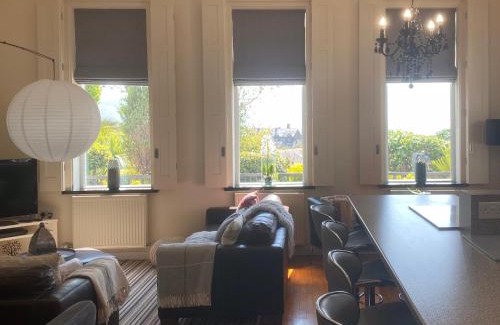 Barmouth House | Unforgettable Stay at Tre Mynach Barmouth with Ocean Views