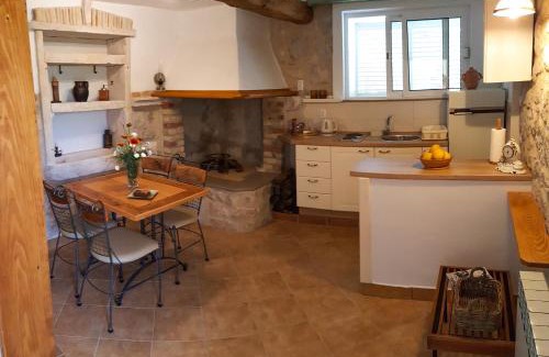 Lastovo Apartment | Discover Tre Sorelle: Family and Pet-Friendly Retreat
