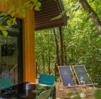 Slunj Apartment | Tree Elements Treehouse Retreat - Pet Friendly & Scenic Escape