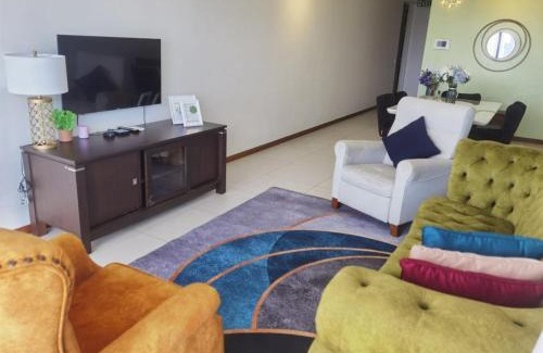 Tanjung Tokong Apartment | Tree Family Executive Suite: 3 BR Retreat in Gurney