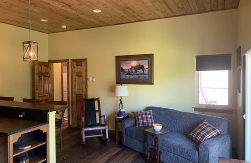 Whitewood House | Experience Tree Farm Living: Family-Friendly with Breakfast