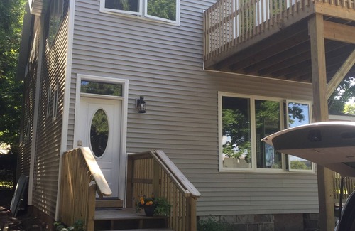 Elberta Apartment | Idyllic Tree House Apt with Lake Views Near Betsie Bay