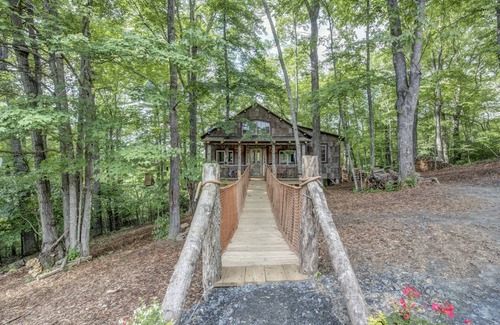 Jefferson House | Guest Rated 10/10: Tree House on The Farm Escape
