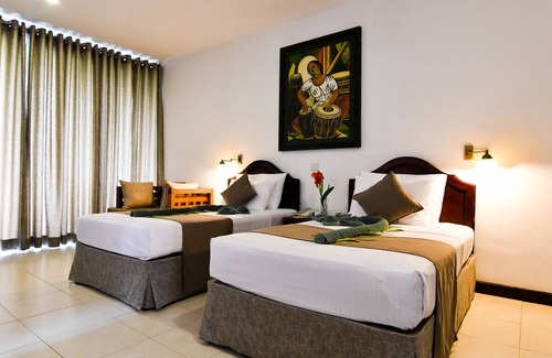Nugawela Resort | Explore Tree of Life Nature Resort with Pool and Spa