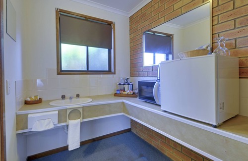 Morwell Hotel | Comfortable Tree Rose Motel in Morwell with Family Amenities