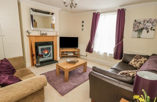 Ripon House | Pet-Friendly Tree Top Cottage: Guest Rated 10/10 Stay