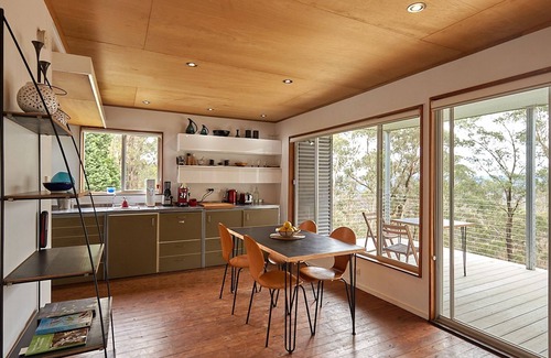 Mount Wilson Cabin | Tree Tops: Breathtaking Sunsets in a Serene Getaway
