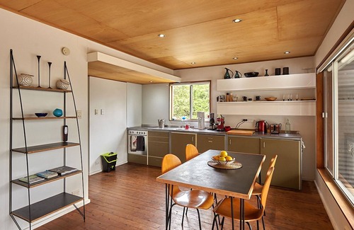 Mount Wilson Cabin | Tree Tops: Breathtaking Sunsets in a Serene Getaway