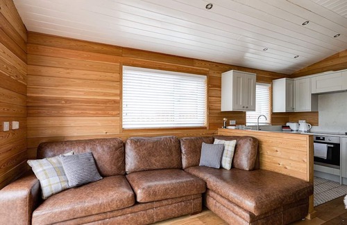 Uppermill Ski Chalet | Tree Tops & the Stepping Stones Sleeps 12