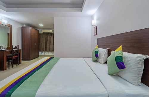Thrissur Hotel | Budget-Friendly Treebo Central with Family Amenities