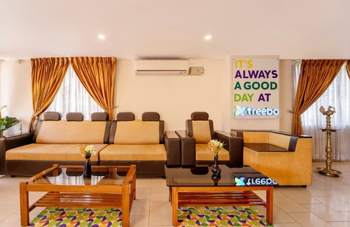 Kazhakuttam Hotel | Treebo Classic Highway Side
