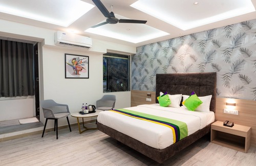 Viman Nagar Hotel | Discover Comfort at Treebo Cocostay, Hadapsar