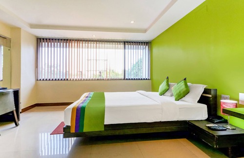 Durgapur Hotel | Budget-Friendly Treebo Concerto Residentia with Restaurant