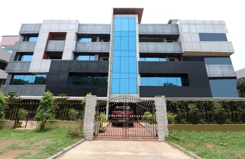 Durgapur Hotel | Treebo Concerto Residentia: Family-Friendly with Dining Options