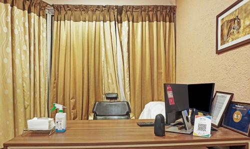 Aundh Hotel | Cozy Treebo Excellent Home with Kitchen & Breakfast Options