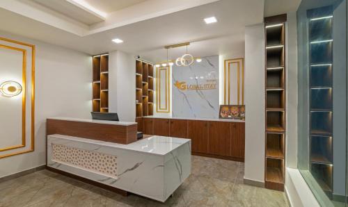 Jayanagar Hotel | Comfortable Treebo Global Stay in Jayanagar with Breakfast