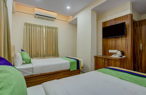 Agara Hotel | Convenient Treebo Global Stay in Uttarahalli with Kitchen
