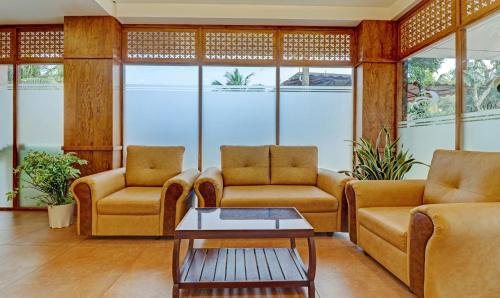 Nedumbassery Hotel | Relax at Treebo Golden Terminal near Kochi Airport