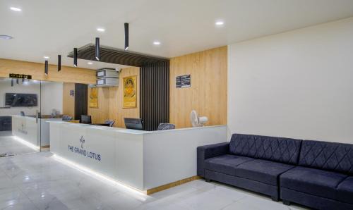 Udhna Hotel | Convenient Stay at Treebo Grand Lotus Near Textile Market