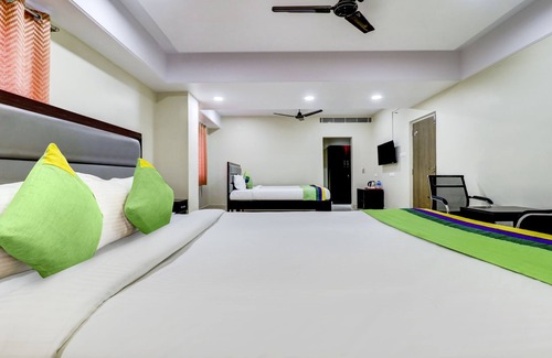 Visakhapatnam Hotel | Budget-Friendly Treebo Grand Milan with Family Amenities