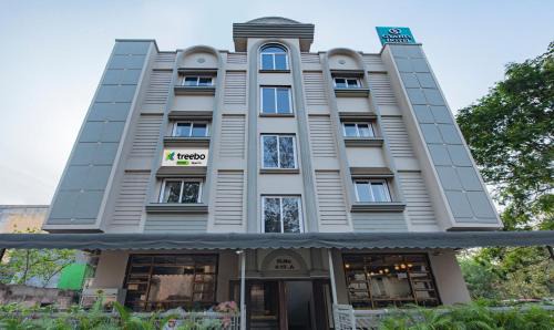 Jamshedpur Hotel | Family-Friendly Retreat at Treebo Gyani's with Dining Options