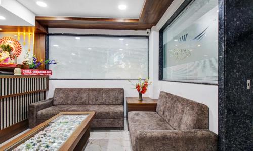 Nagpur Hotel | Convenient Stay at Treebo Hotel Rk Inn, Near Railway Station