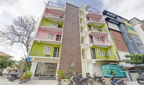 Bengaluru Hotel | Family-Friendly Stay at Treebo JJ Residency - Rated 7.7/10