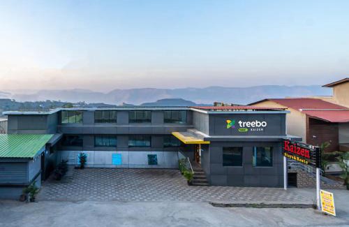 Panchgani Hotel | Convenient Stay at Treebo Kaizen Near Paragliding Activities