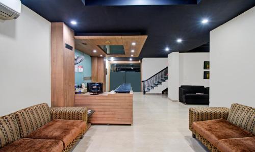 Vaishali Nagar Hotel | Comfortable Stay at Treebo Maharaja Residency with Breakfast