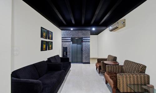 Vaishali Nagar Hotel | Comfortable Stay at Treebo Maharaja Residency with Breakfast