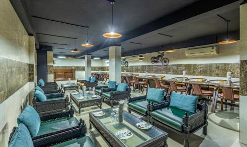 Kuthar Hotel | Experience Comfort at OYO Maurice: 9/10 Guest Rated