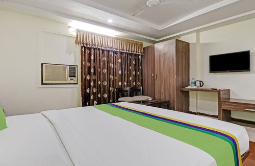 Maharana Pratap Nagar Hotel | Discover Treebo Mohit Regency: Family-Friendly Retreat