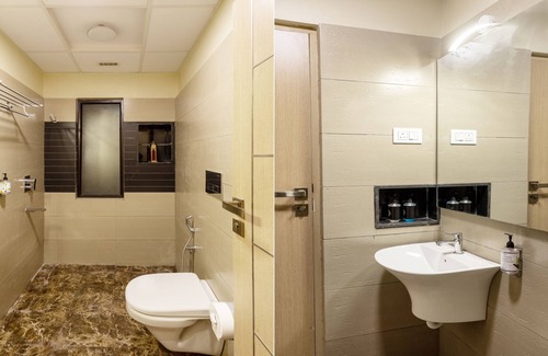 Ponneri Hotel | Comfortable Treebo Nestlay Rooms in Gummidipoondi