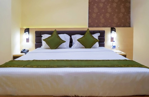 Bhubaneshwar Hotel | Comfortable Stay at Treebo Oasis Cuttack Puri with Dining