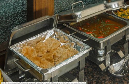Indore Hotel | Discover Treebo Omni Palace: Family-Friendly & Pet Welcoming