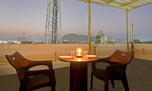 Shavri Colony Hotel | Convenient Stay at Treebo Paras Raj Near City Palace