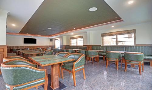 Ambalapuzha Hotel | Discover Treebo Premium Vahada: Family-Friendly Retreat