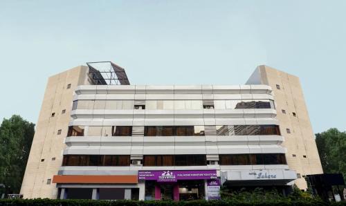 Shivajinagar Hotel | Cozy Treebo Sahara Shivaji Nagar: Family-Friendly Stay