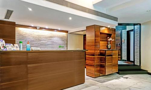 Shivajinagar Hotel | Cozy Treebo Sahara Shivaji Nagar: Family-Friendly Stay