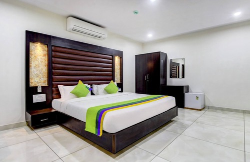 RR Nagar Hotel | Discover Treebo Sampradaya Bistro with Family-Friendly Amenities