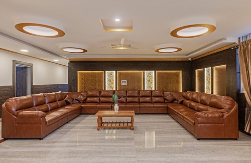 Piriyapatna Hotel | Treebo Siri Ambari Resorts: Family-Friendly Retreat with Spa