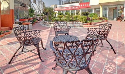 Panchkula Urban Estate Hotel | Budget-Friendly Stay at Treebo Sky 5 with Family Amenities