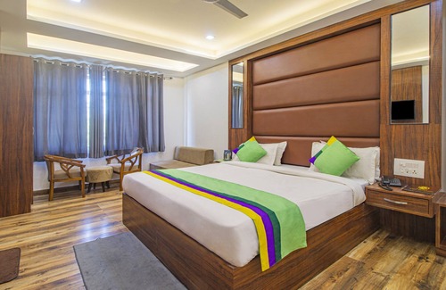 Agra Hotel | Convenient Stay at Treebo The Empire Near Taj Mahal