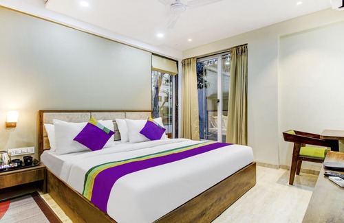 Nagpur Hotel | Comfortable Stay at Treebo The Pavilion Near Railway Station