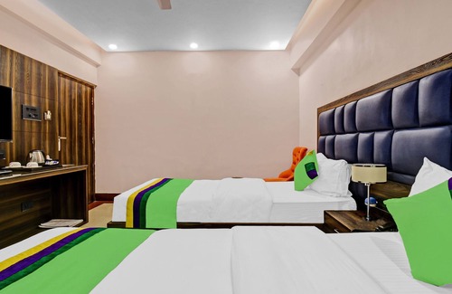 Patna House | Delightful Stay at Treebo The Pearl Bliss with Breakfast